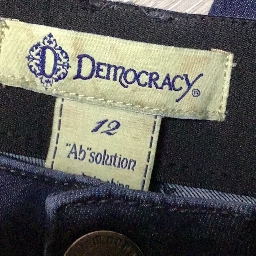 sac729♀️Democracy w/ 27" Inseam Absolution Denim Jeans - Picture 4 of 5